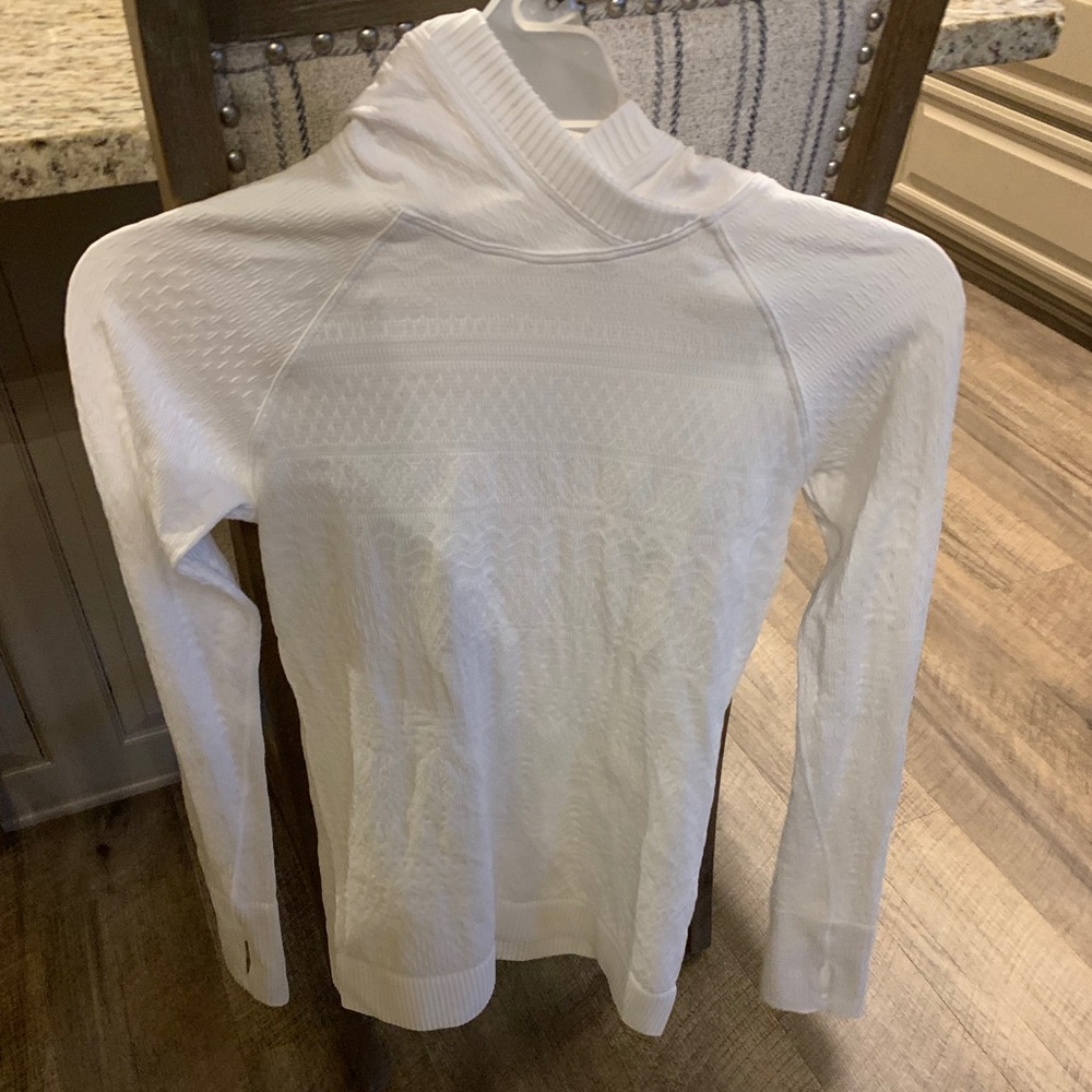 lululemon sweatshirt